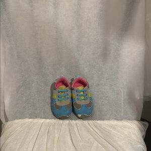 H&M Toddler Casual Sneakers Size 4